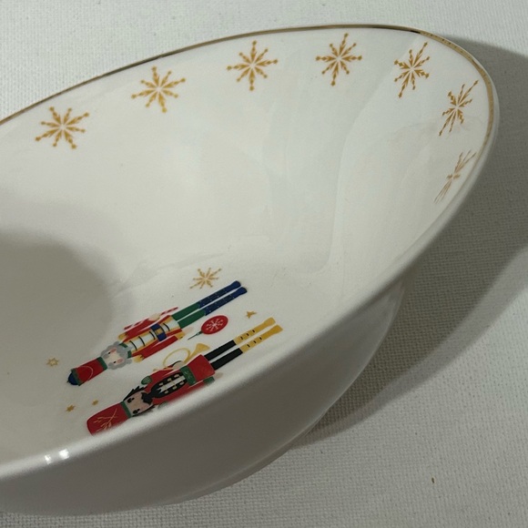 NEW Holiday Style Nutcracker Ceramic Bowls 7” Christmas Set of 4 - Picture 5 of 6